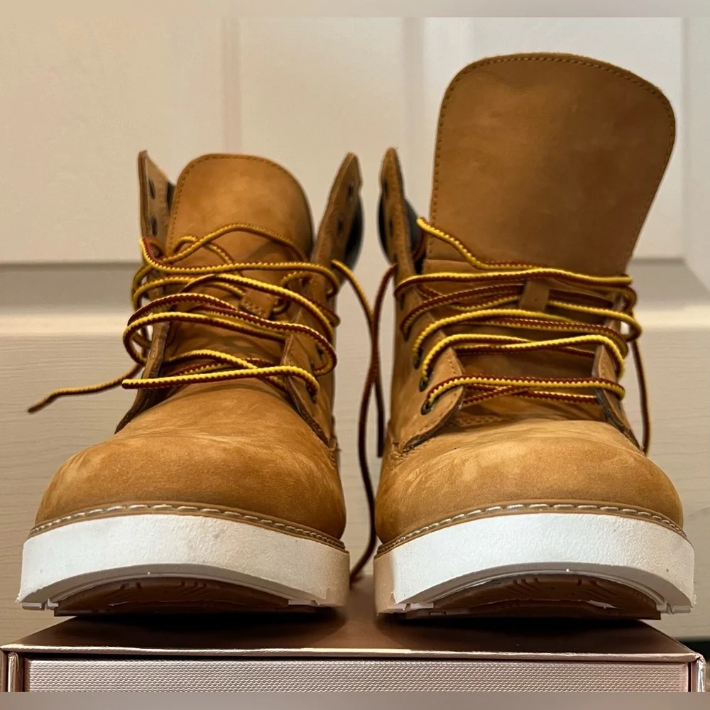 Timberland Women's Booties - Picture 4 of 11